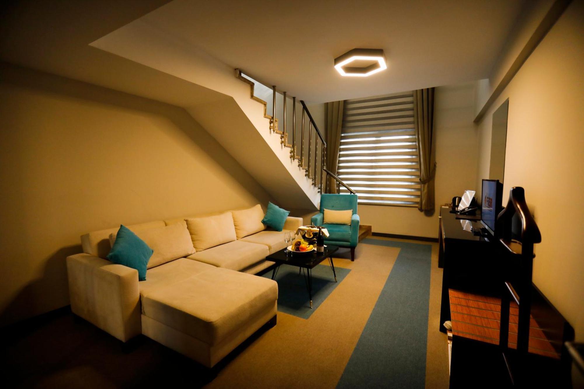 Otel Fier Life Center 3*